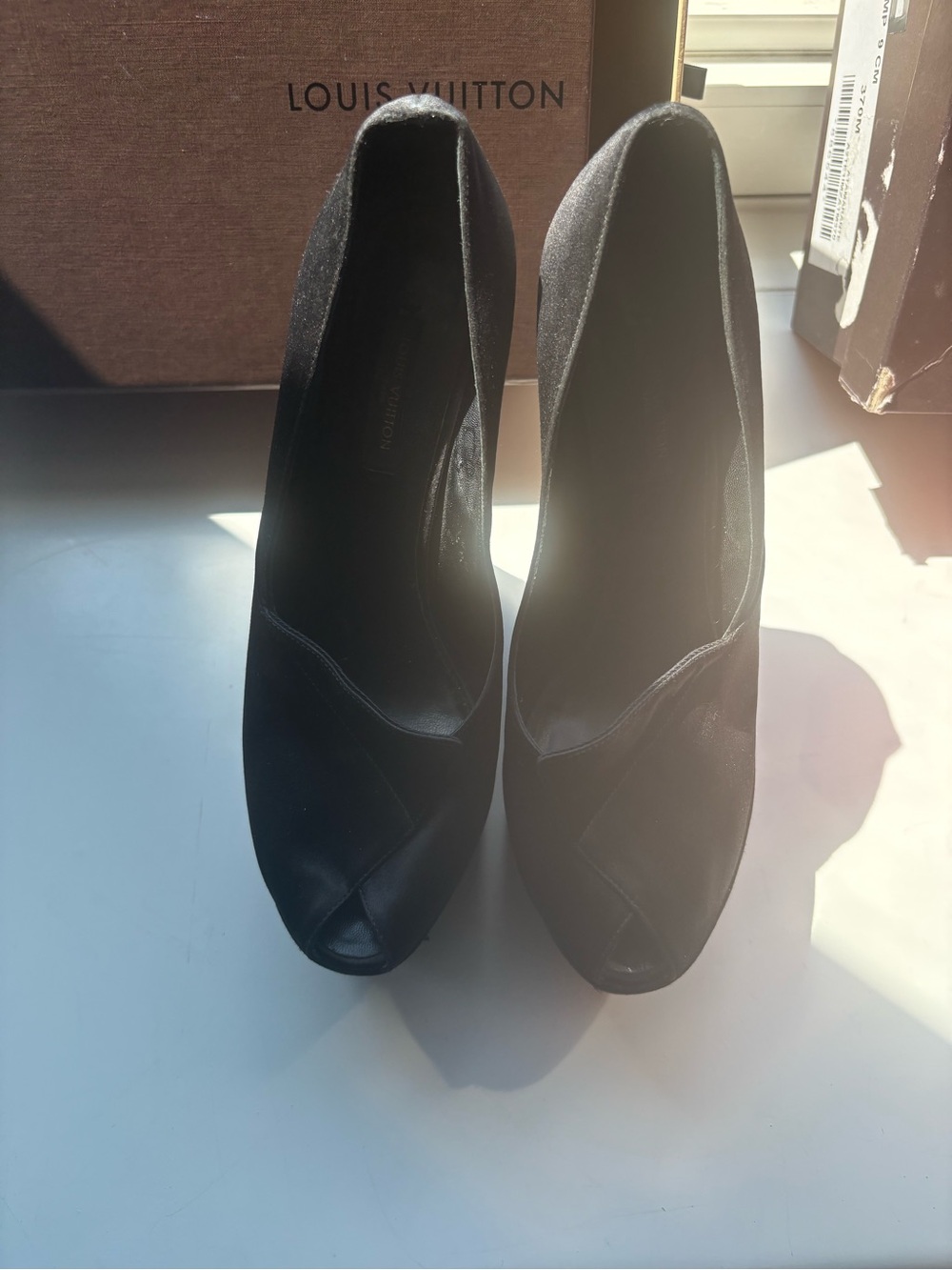 Bundle 2 pairs Louis Vuitton Wedge Heels 1 black 1 Red - size 37 - Picture 7 of 17